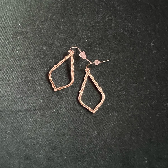 Kendra Scott Sophia Earrings - Picture 2 of 2